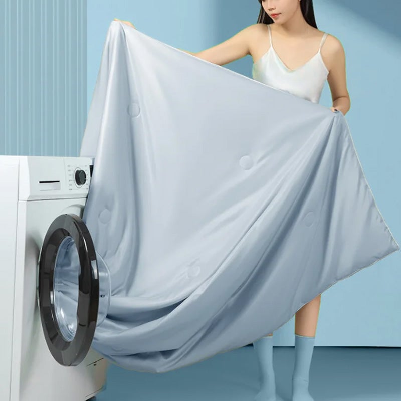 COUETTE RESPIRANTE EN SOIE GLACÉE